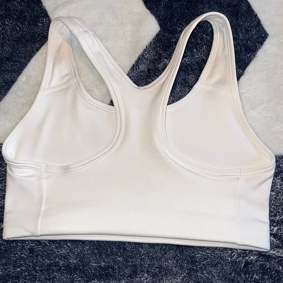 Nike white sports bra - Picture 2 of 3